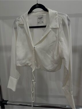 Abercrombie & Fitch Women's Cream Drawcord Cropped Blouse